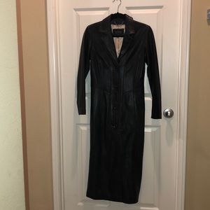 Ladies Black Wilson’s Leather jacket 4 ft length